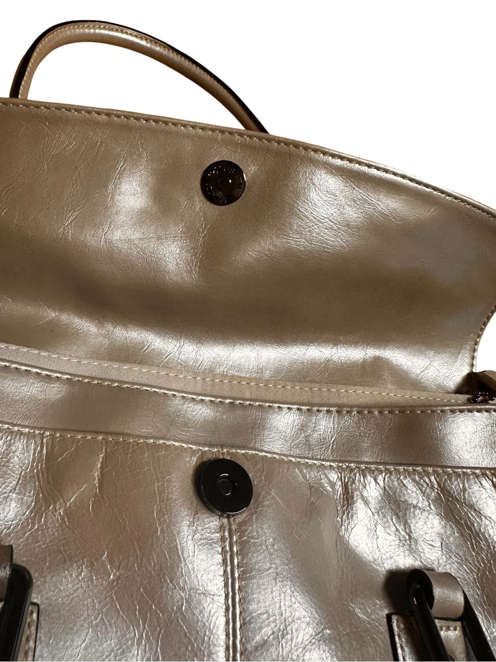 Worthington Y2K Vintage Soho Pearl Metallic Signature Demi Flap Shoulder Bag - Picture 5 of 11